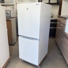 【超美品‼️】シャープ 2021年製 152Lノンフロン冷凍冷蔵庫 メガフリーザー ナノ低温脱臭 ホワイト♪の画像
