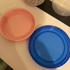 丸型タッパー 2つセットの画像
