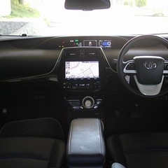 H28　プリウス　Aツーリングセレクション　ナビ　TV　バックモニター　ツーリングホイール　HUD　ETC　革シート　車検付き格安！！の画像