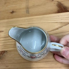2507-631 Noritake クリーマー キズ 汚れありの画像