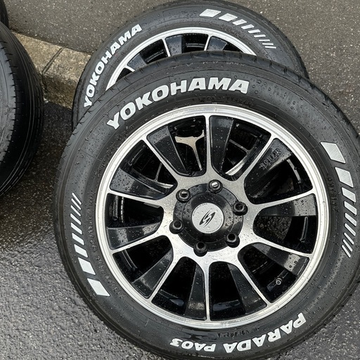 ハイエース200系タイヤホイール17インチ