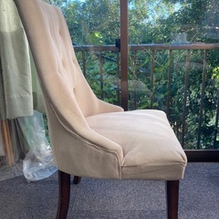 ASHLEYのダイニングチェアの画像