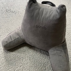 【ganda】背もたれクッションの画像