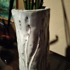 花器(手びねり陶器)付き　トクサ(発根)　観葉植物　花瓶の画像