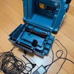 マキタ makita ラジオ付きテレビ 現場 ポータブルの画像