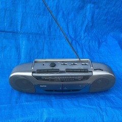 No.4 サンヨーU4ーw32 ラジカセジャンクの画像