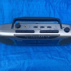 No.5 サンヨーU4-w33 ラジカセジャンクの画像