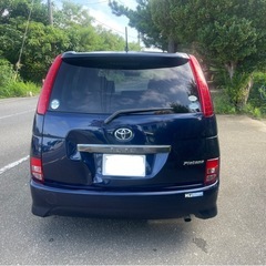 アイシス入庫　車検付きの画像