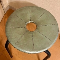 昭和レトロな丸椅子 スツールの画像