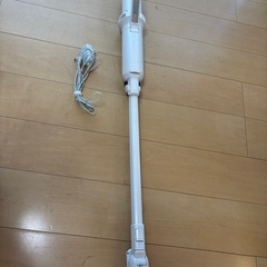 アイリスオーヤマ　コードレス掃除機　半ジャンク品の画像