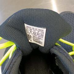 0725-135 adidas スニーカーの画像