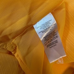 ANN TAYLOR FACTORY イエローフリルブラウス XLの画像