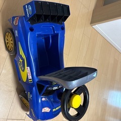子供の車の画像