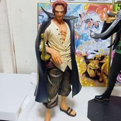 ワンピースフィギィア3体＆色紙4枚の画像