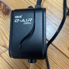 水槽用エアポンプと濾過器？水中フィルター？の画像