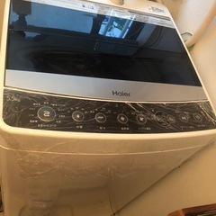 Haier 5.5kg 全自動洗濯機【2018年製】ホワイト JW-C55A-W サイズ：幅526×奥行500×高さ888(㎜) 8/24引越しを機に手放す考えです。 8/17の週の日程でぜひご連絡ください。の画像