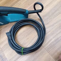 マキタ makita MUC4041 電気チェーンソー【船橋馬込店】【店頭取引限定】【中古】管理番号：IT4WM4DXUHJ4の画像