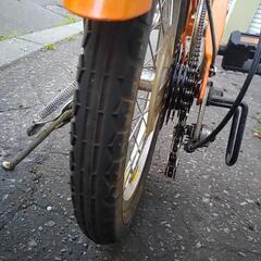 折り畳み自転車16インチの画像