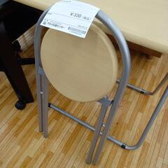 【リユースのサカイ八街店】★ジモティ割あり★ 折りたたみチェア　ナチュラル　クリーニング済　YJ6999の画像