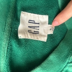 お話し中 GAP トレーナー　の画像