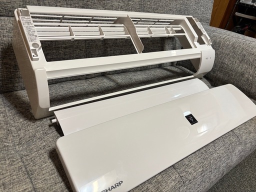 SHARP 冷暖房エアコン　交渉中です2.2k 標準の設置まで致します。 SHARPエアコン2.2k 2023年製標準設置まで込みです商談中です