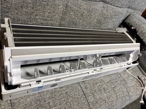 SHARPエアコン2.2k 2023年製標準設置まで込みです商談中です