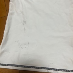 ラッシュガードと水遊び帽子セットの画像