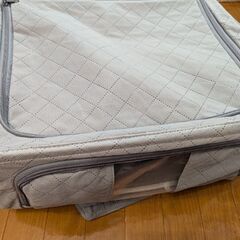 衣類収納ケース2個の画像
