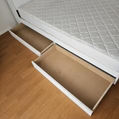 セミダブルベッド(マット付き)の画像