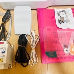 brother ＳＥ600 刺繍ミシン 本体と付属品　新品未使用の画像