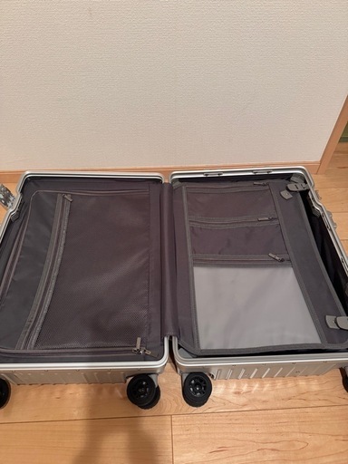 【受渡し予定者決定】 リベティ 多機能キャリーケース S　機内持ち込み