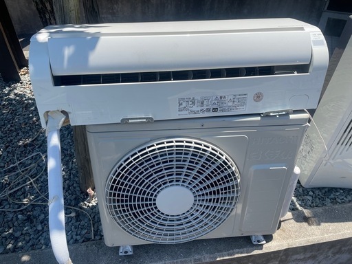 【引き渡し決定】日立ルームエアコン2021年100v　RAS-D28L (W)