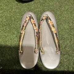 7/27まで　成人式
で使用したバッグ草履の画像