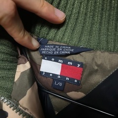 Tommy Hilfiger迷彩ジャケット レディース S〜Mの画像
