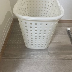 洗濯かごの画像