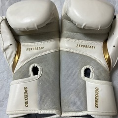 adidas空手ミット　の画像