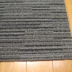 日本製タイルカーペット厚み7.5㎜・1枚２２０円・在庫４８枚（１６０５）未使用品の画像
