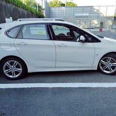 車検8年10月★H27 BMW 218d アクティブツアラーMスポーツディーゼル★LEDライト,フォグ ナビ ETC 17アルミ Rカメラ パワーリアゲートの画像