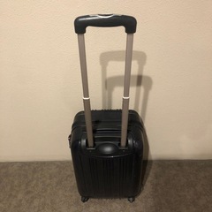 機内持込可能　スーツケース　キャリーケース　黒　ブラックの画像