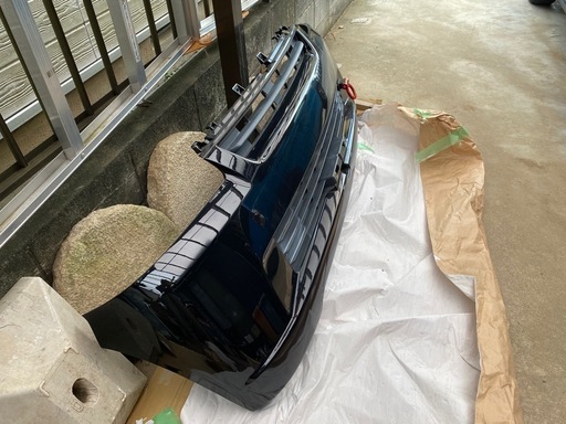 トヨタ　純正フロントバンパー