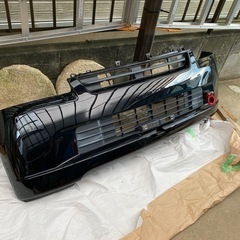 トヨタ　純正フロントバンパーの画像