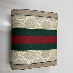 GUCCI  二つ折り財布の画像