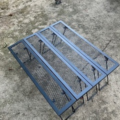 アウトドアテーブルの画像