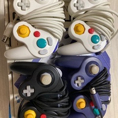 ゲームキューブ本体　　コントローラー4つの画像