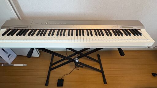 【処分価格】カシオ　電子ピアノ　PX-160GD 　2018年製 88鍵盤 CASIO(カシオ) 88鍵盤 電子ピアノ Privia PX-160GD Privia専用