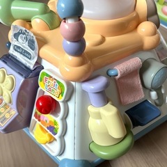 たのしく知育！やみつきボックス＋ 20の仕掛けに35個の知育刺激 の画像