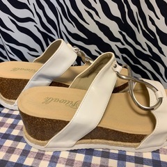 【美品】リングウェッジサンダルの画像