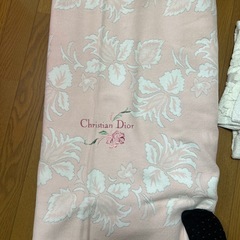 ディオール　毛布　クリーニング済みの画像