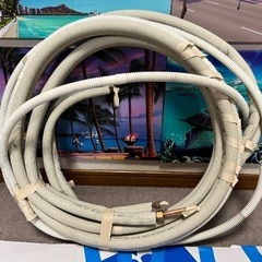 【2022年製・美品】DAIKIN エアコン AN22ZEBKS-W　ホース、室内外機セットの画像