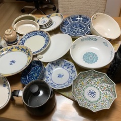 食器お皿の画像